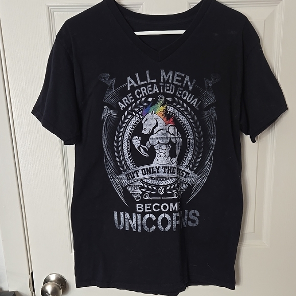 Source Unknown Other - Black Short Sleeve Tee with Unicorn Graphic